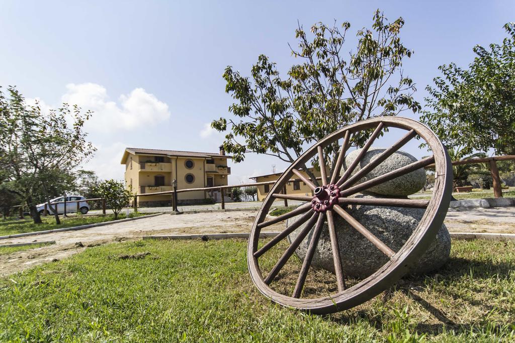 Agriturismo L'Antico Carro Seminara Eksteriør billede